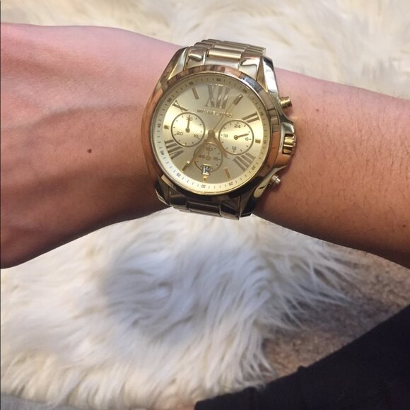 GOLD MICHAEL KORS WATCH - Picture 2 of 3